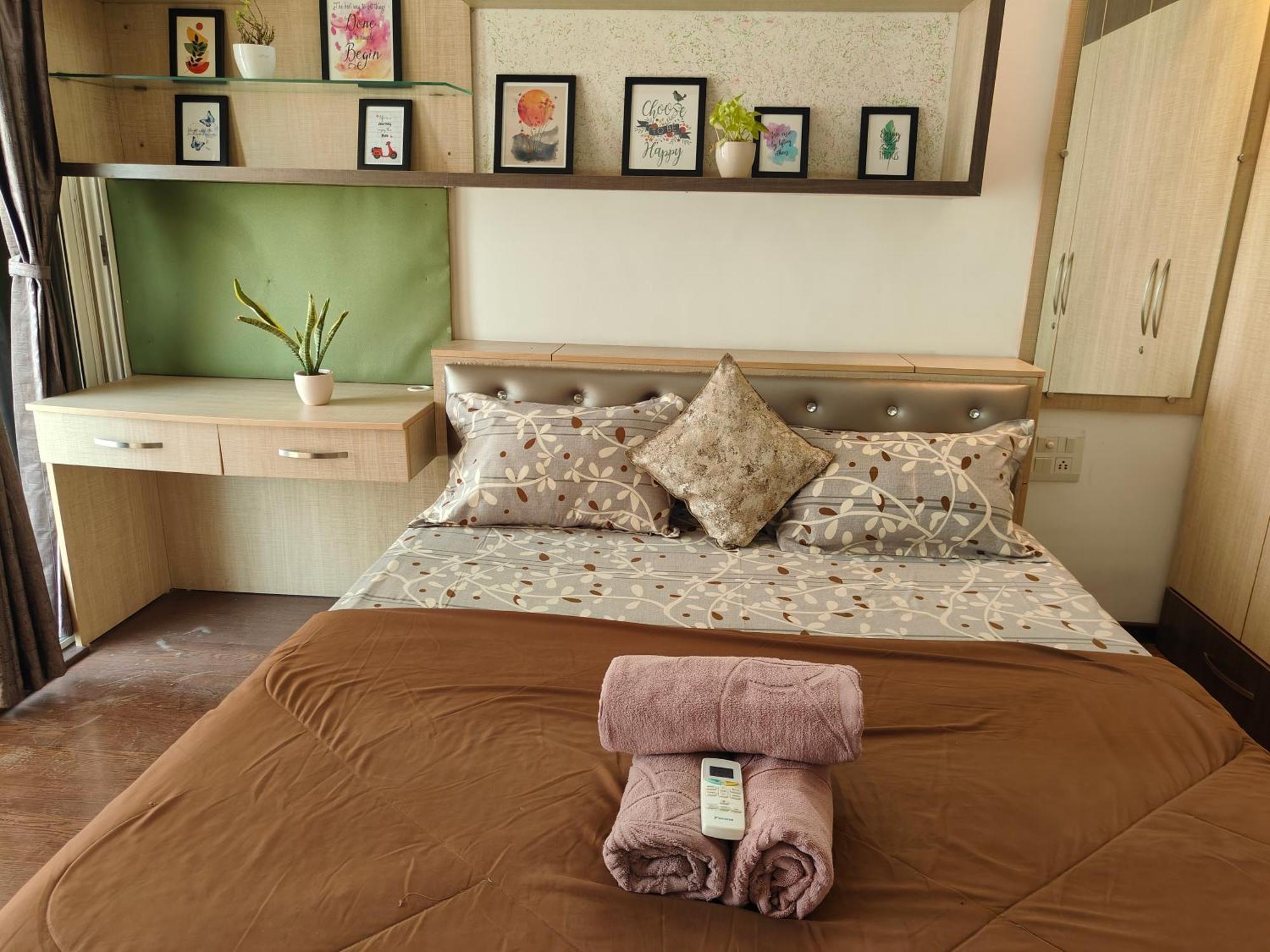 Staeg Skyline View 3Bhk - 1404 Apartment Indore Bagian luar foto